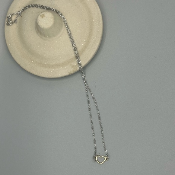 Harriet Ave Jewels Silver Heart Necklace - Picture 5 of 5